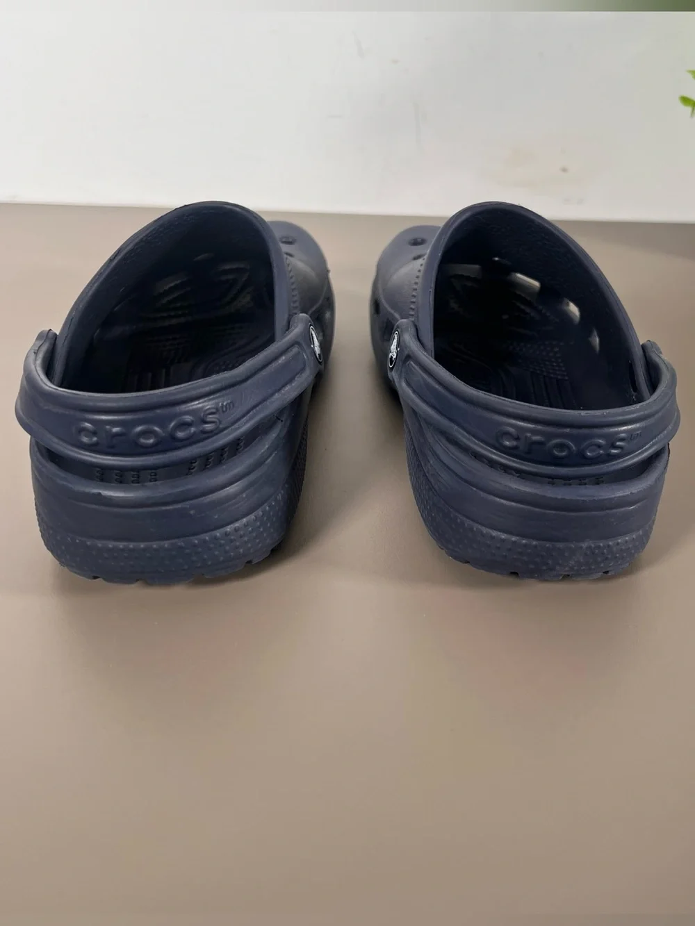 CROCS Blue Navy Classic Clogs  Unisex Kids Juniors Size 6